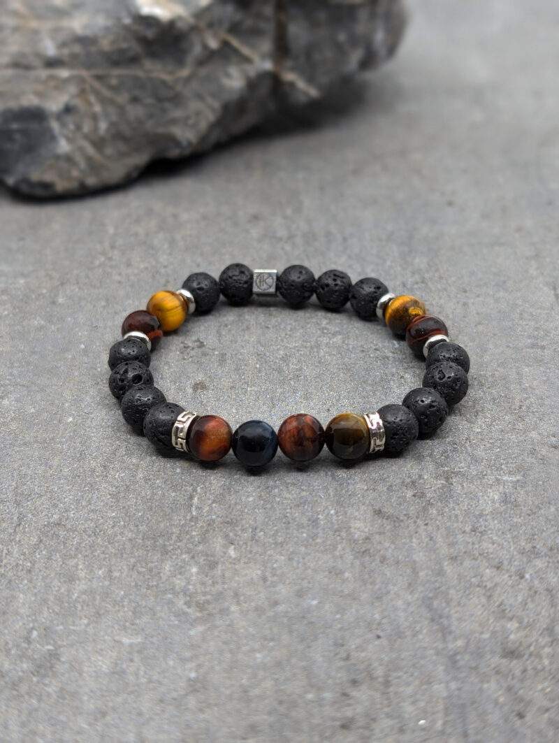 Bracelet en trois yeux et pierre de lave 8mm