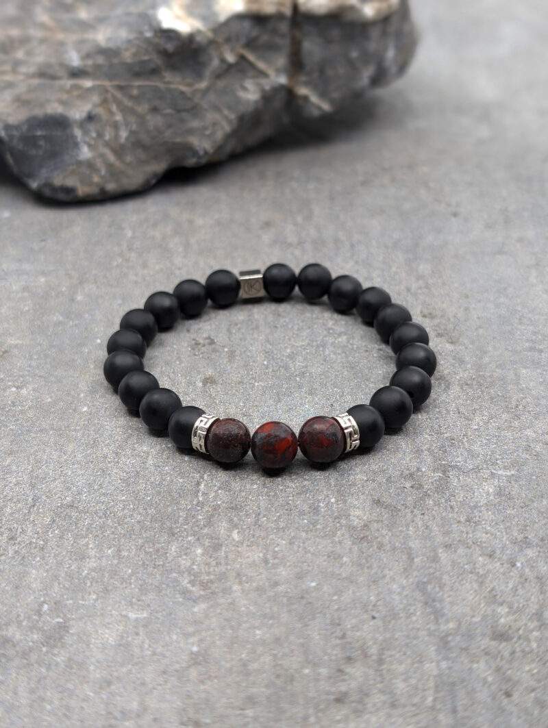 Bracelet en jaspe rouge et agate noire dépolie 8mm