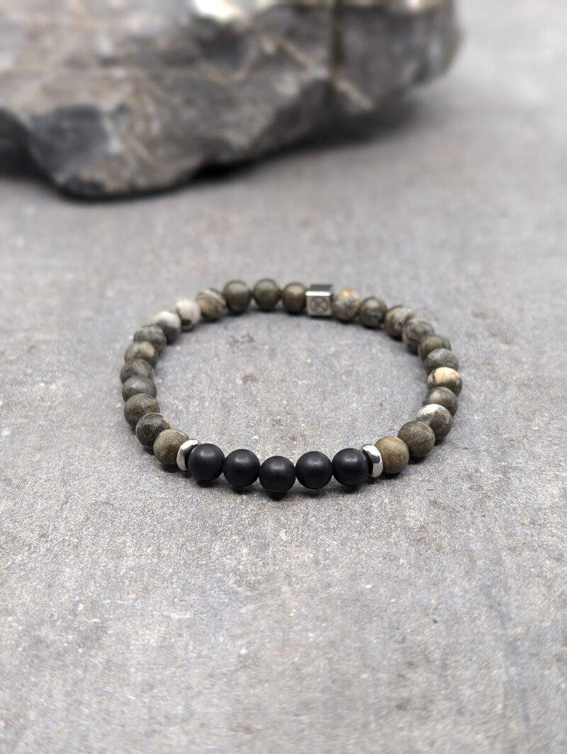 Bracelet en pyrite polie et agate noire dépolie 6mm