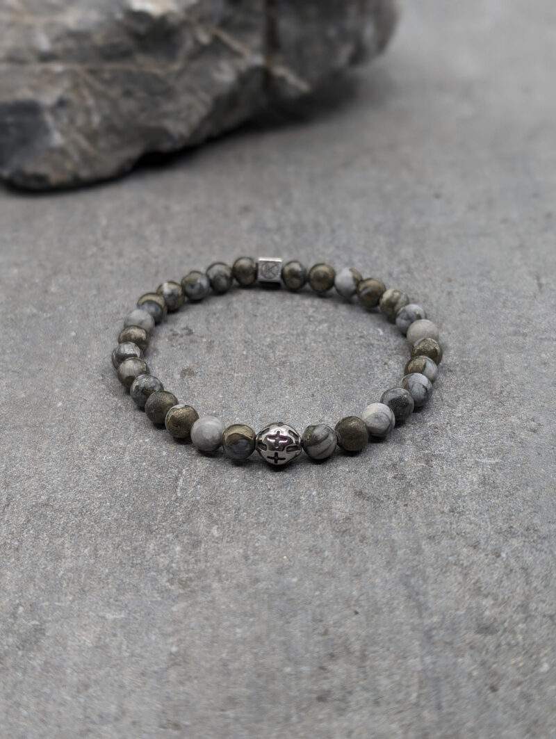 Bracelet en pyrite polie 6mm et motif en acier inoxydable