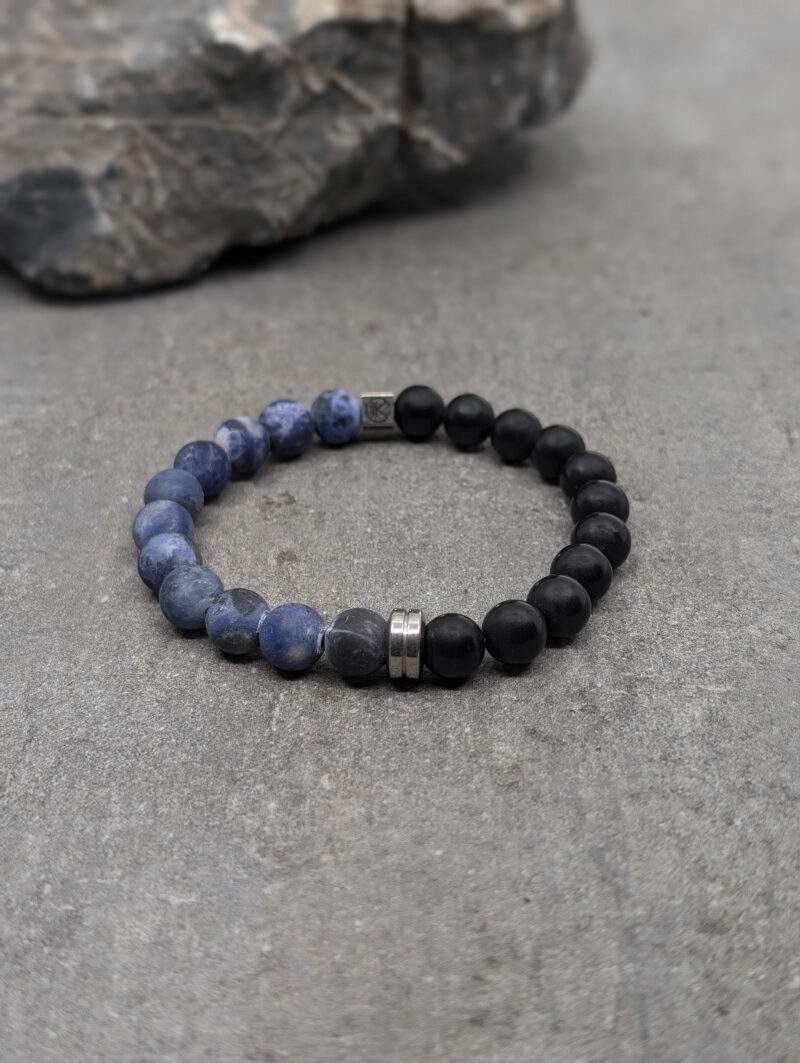 Bracelet bicolore en sodalite dépolie et agate noire dépolie 8mm